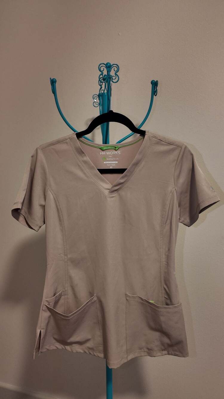 HH Works by Healing Hands V-Neck Scrub Top – Size XS